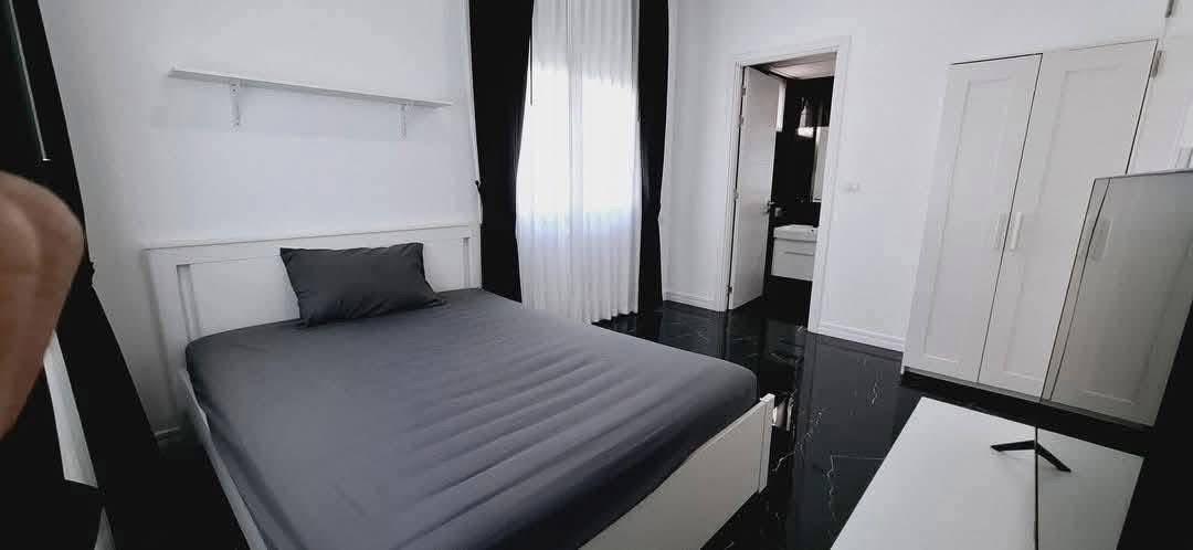 For Rent 19
