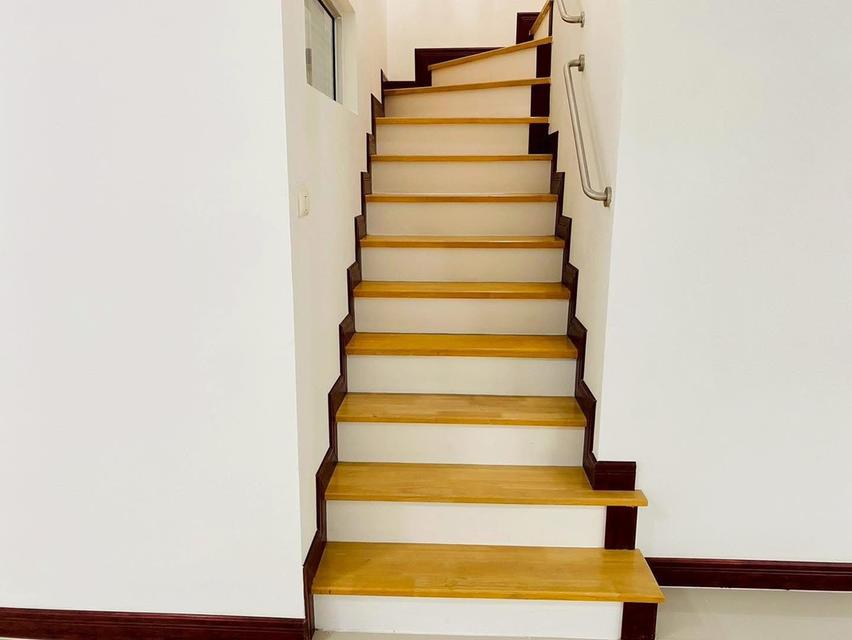 ทาวน์เฮ้าส์2ชั้นรีโนเวทพร้อมเข้าอยู่ 10