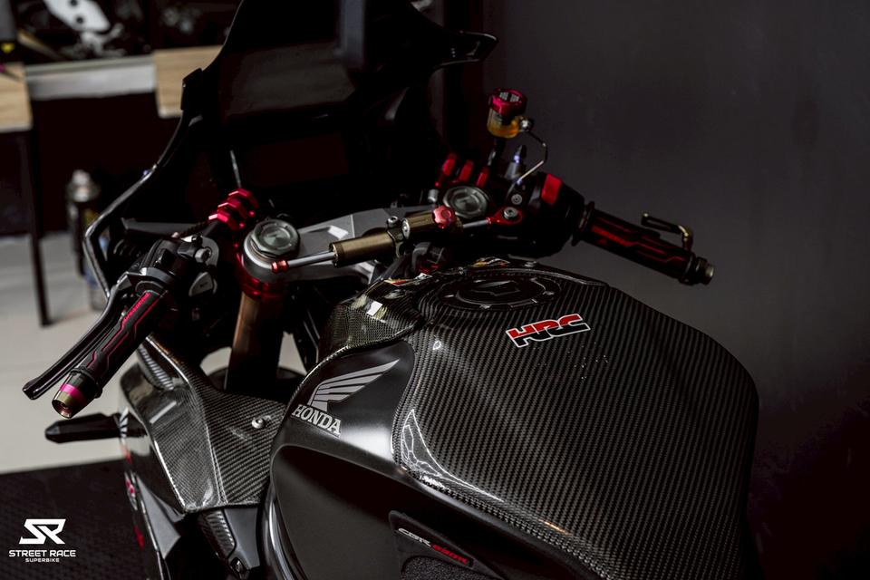 🔥 Honda CBR650R ปี 2019 | ดำดุ ของแต่งท่วม คาร์บอนจัดเต็ม ปั๊ม Brembo แท้! 🔥 CBR650R คันนี้ไม่ใช่แค่สวย แต่ “ของถึง” จัดคาร์บอนมาแบบเต็มลำ ปั๊ม Bre รูปที่ 8