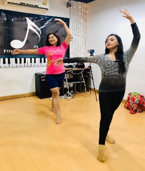 รับสอนเต้นทุกประเภท ที่ Fin Music School 6