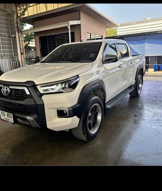 toyota hilux revo double cab 2.4 high prerunner a/t 2022