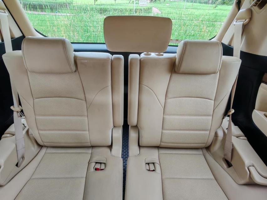 💥 Toyota Vellfire 2.5 Hybrid Executive Lounge E-Four 4WD 15 จด 16 💥 12
