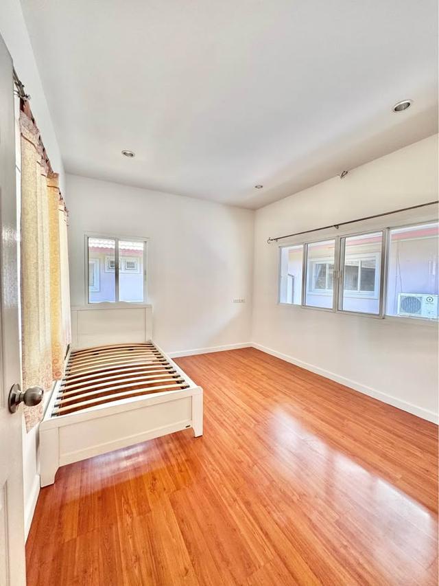 🏡🎉 บ้านเดี่ยวสองชั้น ในโครงการ บ้านมือสองสภาพสวย #สารภี - ราคา 5.5 ล้านบาท 🔥新建房屋出售 4 卧室 3 卫生间 - 价格 5.5 MB 🔥 14