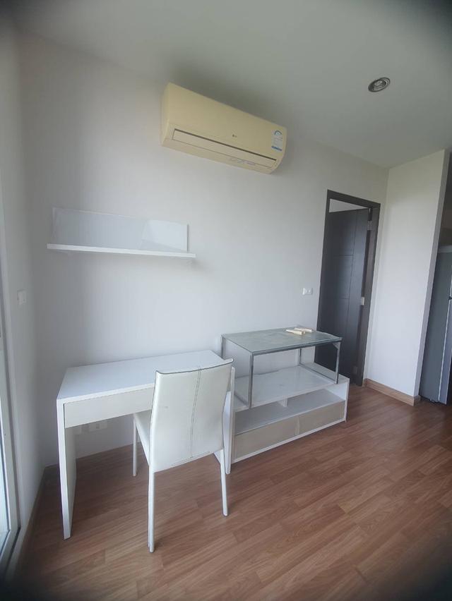 คริสม่า คอนโด ติดรถไฟฟ้าสายสีชมพู MRT สถานีแฟชั่นฯ ใกล้ Fashion Island และทางด่วน ตกแต่งครบ พร้อมเข้าอยู่ 9