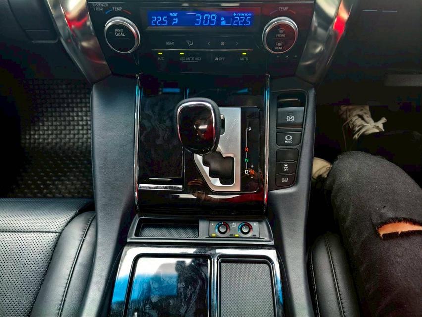 รหัสรถ KPV6937 2023 TOYOTA ALPHARD 2.5 SC PACKAGE  9