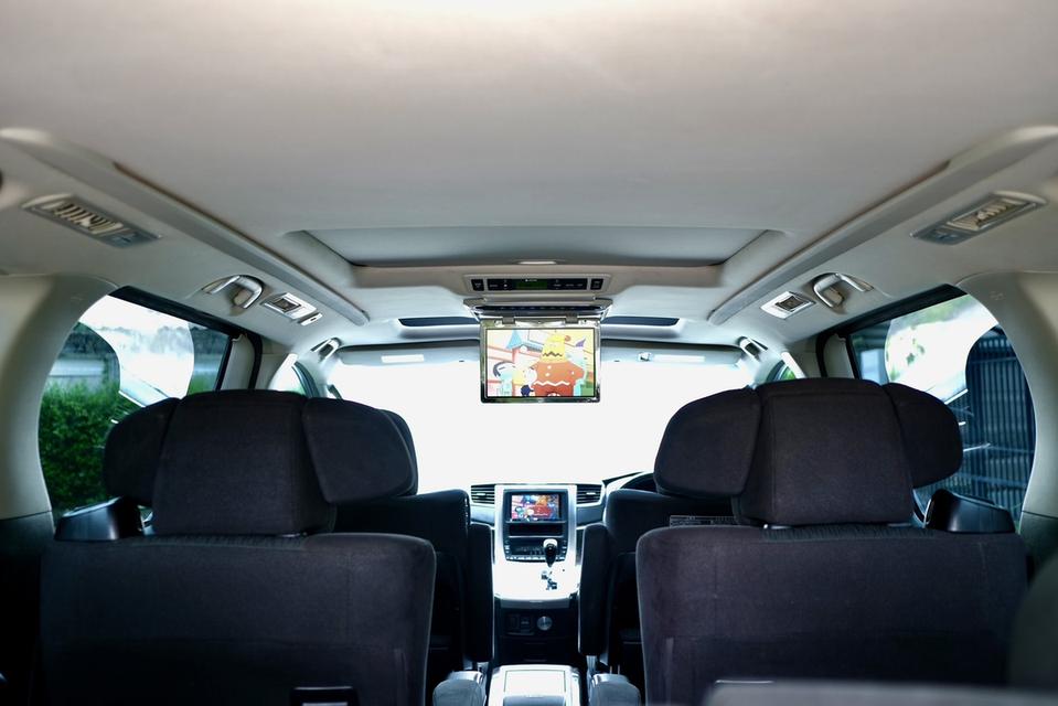 Toyota vellfire 17