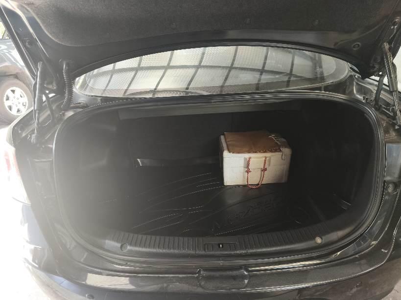 รถมาสด้า 2 de สีดำ ปี12 รูปที่ 5