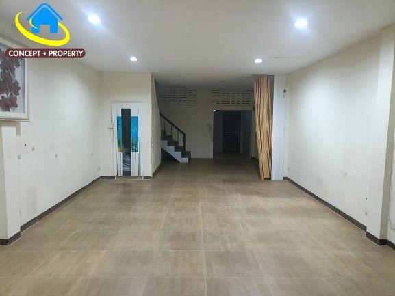 ให้เช่าอาคารพาณิชย์ 3 ชั้น ซอยรามคำแหง152 รามคำแหง เขตสะพานสูง ใกล้โรงเรียนเตรียมอุดมศึกษาน้อมเกล้า 4