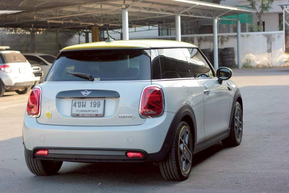 MINI COOPER SE EV LCI Enigmati Black (F56) 2022  รถไฟฟ้า 100% แบรนด์สุดหรู  ราคาประหยัดสุดคุ้ม รูปที่ 5