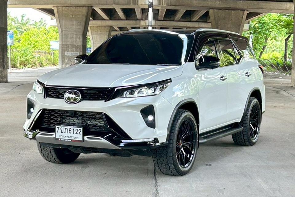2026 Toyota FORTUNER 2.4 Legender 2WD Black Top AT รถสวย มือเดียว ป้ายแดง ืไมล์น้อย