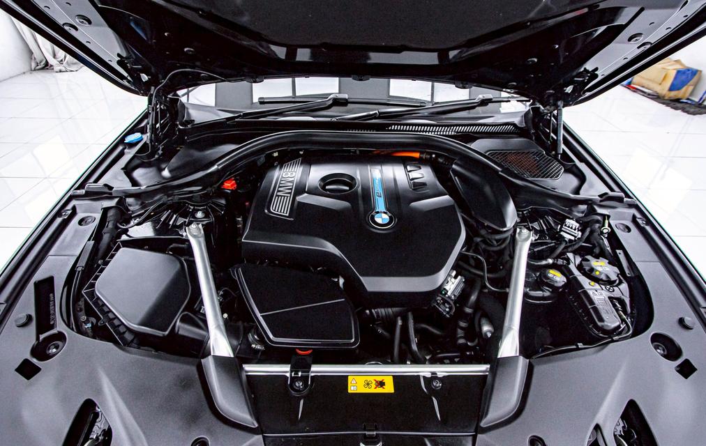 รหัสรถ 1D645 BMW 530E 2.0 HIGHLINE PLUG IN HYBRID 2019