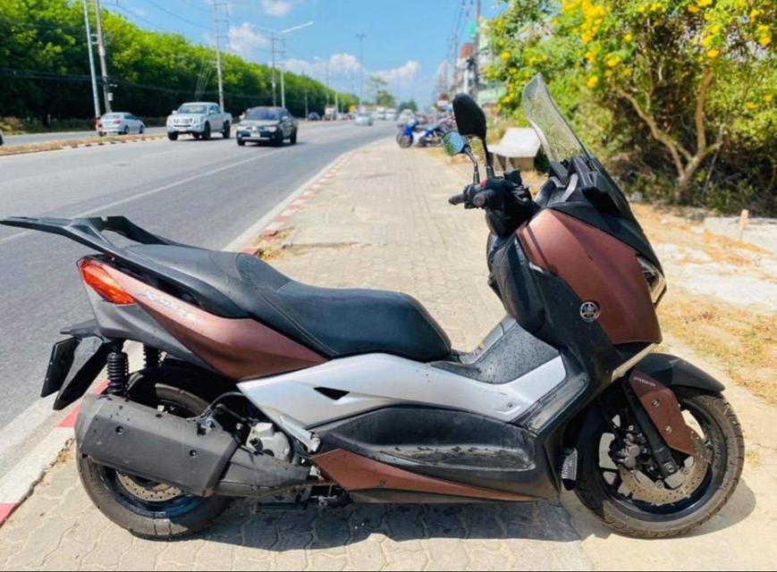 มอเตอร์ไซค์ Yamaha Xmax300 2