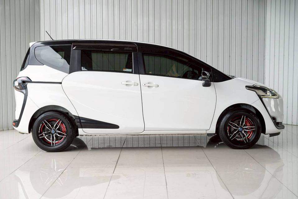 TOYOTA SIENTA 1.5 V ปี 2019 โฉม ปี16-ปัจจุบัน