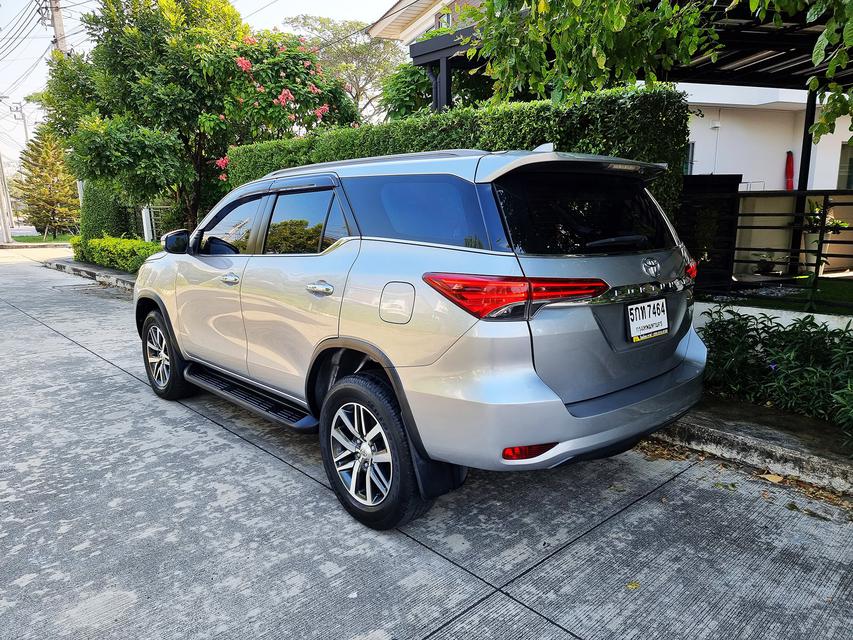 Toyota Fortuner 2.4 V (ปี 2016) SUV AT 2