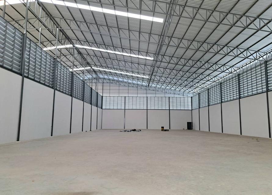 ให้เช่าโรงงานขอใบรง.4ได้ แคราย-บางบอน ต.สวนหลวง สมุทรสาคร โกดังมือหนึ่งพร้อมออฟฟิศ 1700 ตรม.พื้น3-5ตัน/ตรม. 7