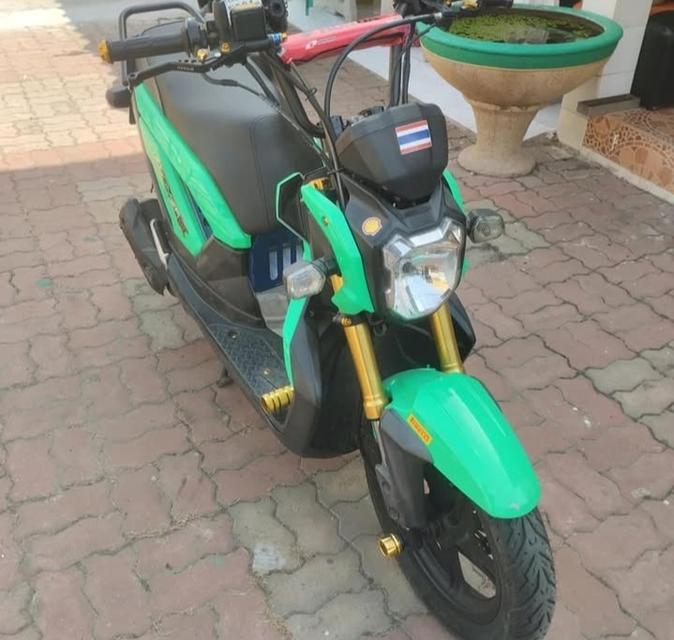 Honda Zoomer X 3