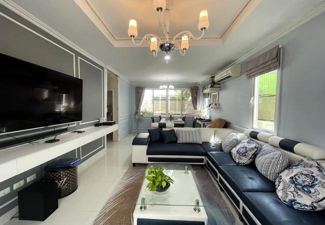 ขายบ้านแฝด หมู่บ้านสาริน อเวนิว พระราม 2 เนื้อที่ 35.7 ตร.ว. 2 ชั้น 3 นอน 3 น้ำ