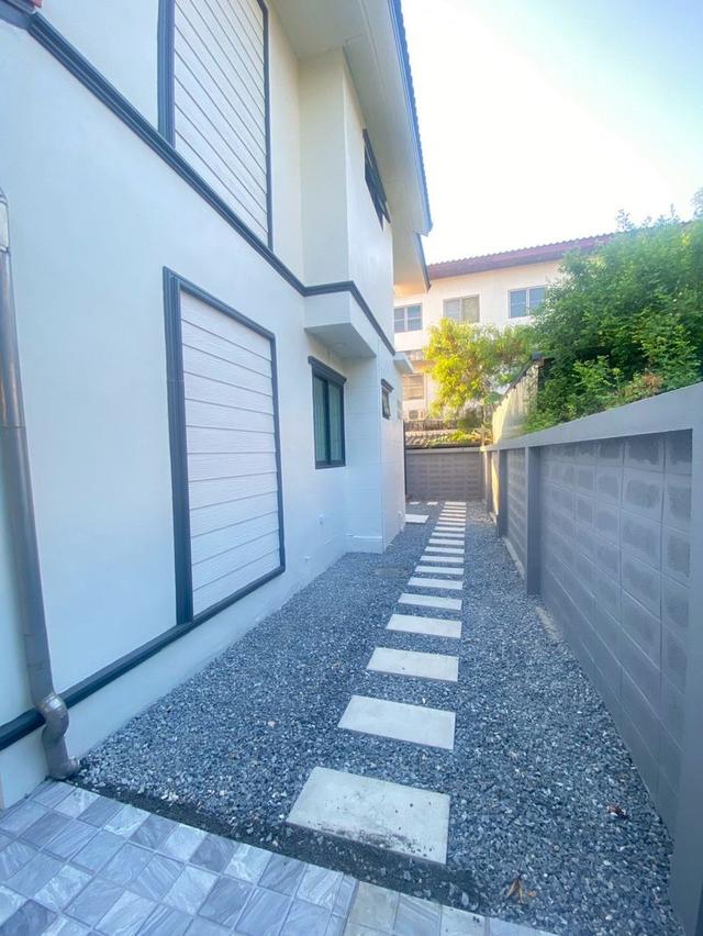 🏡 ขายบ้านเดี่ยว 2 ชั้น รีโนเวทใหม่ทั้งหลัง พร้อมอยู่ ซอยรามอินทรา 8 แยก 3 เนื้อที่ 50 ตร.ว. ทำเลดี ห่างถนนรามอินทราเพียง 820 ม. ใกล้รถไฟฟ้า กม.4 4