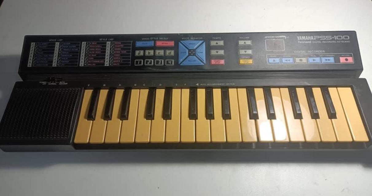 คีย์บอร์ด Yamaha PSS - 100 1