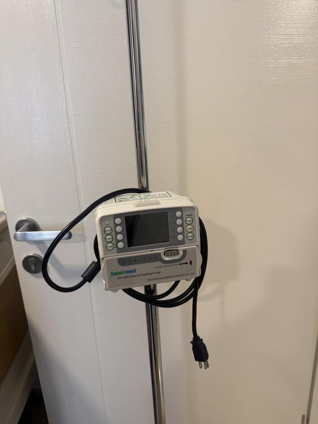 เครื่องให้อาหารทางสายยาง Hawkmed