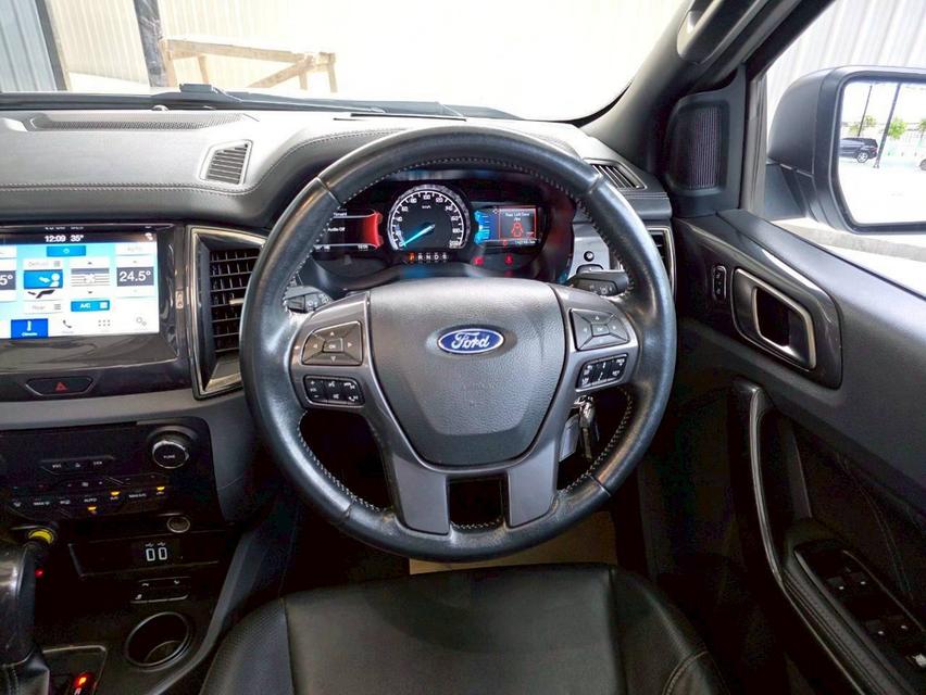 ขาย Ford Everest 2.2Titaninm+ ปี17 10