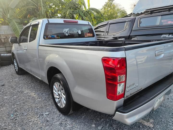 Isuzu D-Max ปี 2013 13