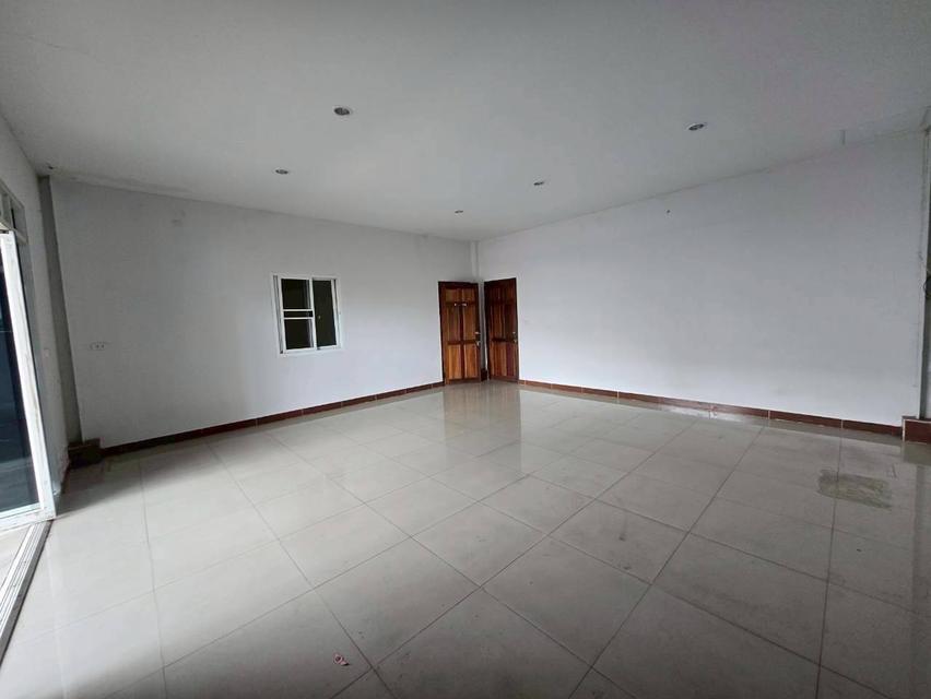 ขาย/ให้เช่าโรงงาน โกดัง คลังสินค้า ออฟฟิศ 2ชั้น ซอยเจอาร์2 ต.บางน้ำจืด จ.สมุทรสาคร 4