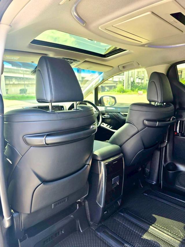 Toyota ALPHARD SRC E-Four สีขาว ปี 2019 ไมล์ 60,000 กม.  10