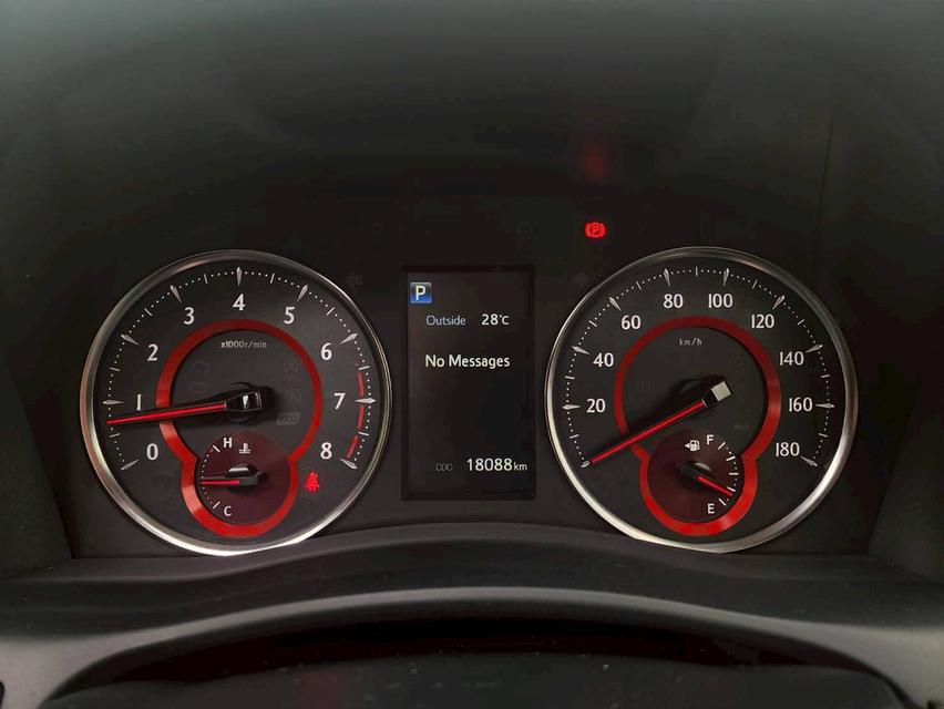 Toyota Alphard 2.5SC ปี23 6