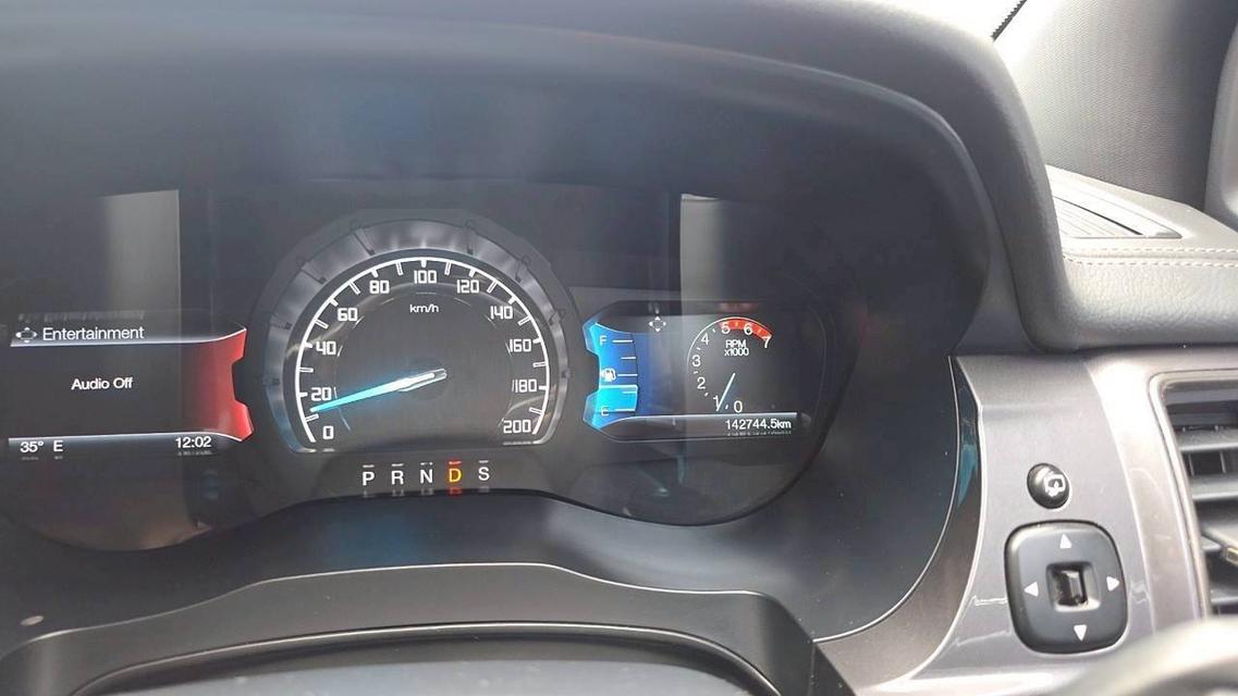 ขาย Ford Everest 2.2Titaninm+ ปี17 8