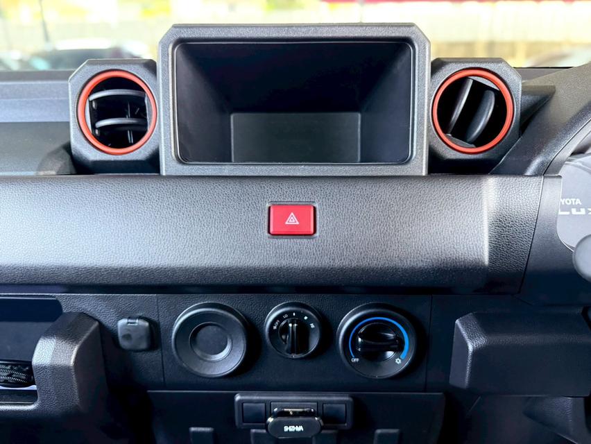 ปี 2024 TOYOTA HILUX CHAMP, 2.4 SWBATTRACTIVE PACKAGE โฉม STANDARD CAB รูปที่ 14