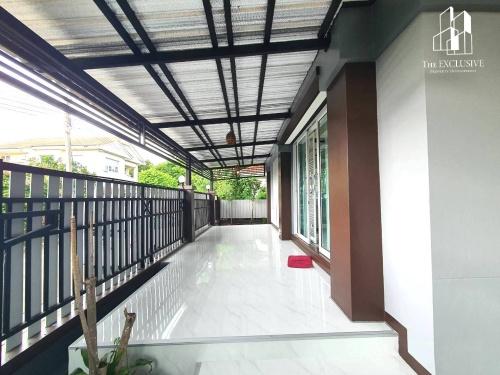 ขายบ้านเดี่ยวรีโนเวทใหม่ หมู่บ้าน ชัยพฤกษ์ วัดลาดปลาดุก ติดถนนใหญ่ ใกล้เซ็นทรัลเวสเกต 11