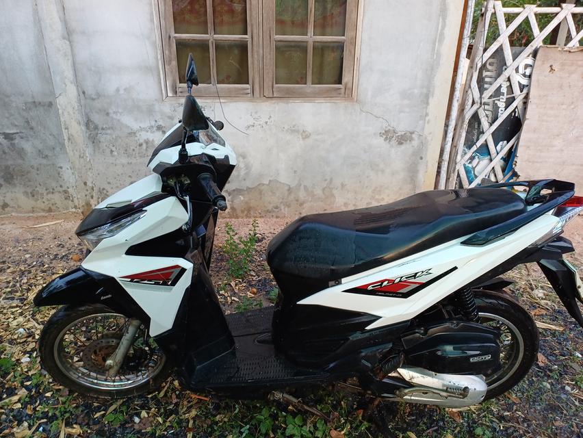 ขhonda click 125i ปี 2015 ขายซาก ลูกสูบติด เปลี่ยนกล่อง เปลี่ยนสายไฟหมดแล้ว แบตเตอรรี มีเล่มพร้อมโอนนะครับ 2