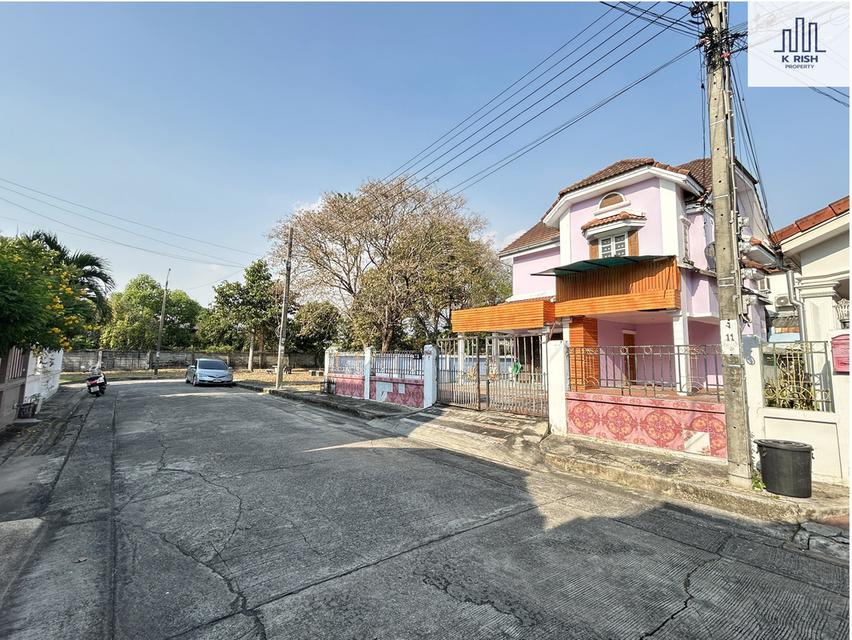 🚨 ขายด่วน! บ้านเดี่ยวแปลงมุม ติดสวน ราคาถูกมาก 57 ตร.ว หมู่บ้าน ธารารมณ์พาร์คเวย์โฮม รามคำแหง 150 ใกล้รถไฟฟ้าสายสีส้ม สถานีน้อมเกล้า 1