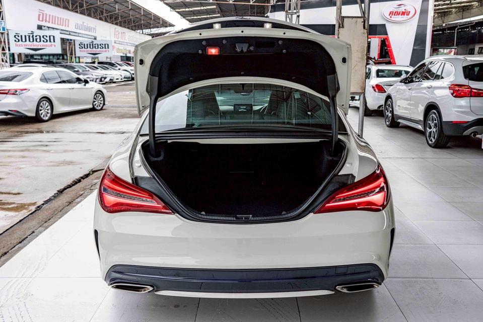 รหัสรถ NP870 รุ่นรถ : BENZ CLA250 AMG FACELIFTปีรถ : 2019 10