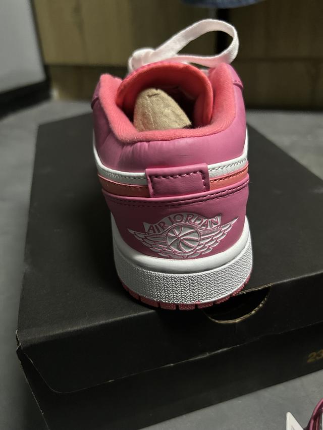 รองเท้าไนกี้จอร์แดนผู้หญิง 3