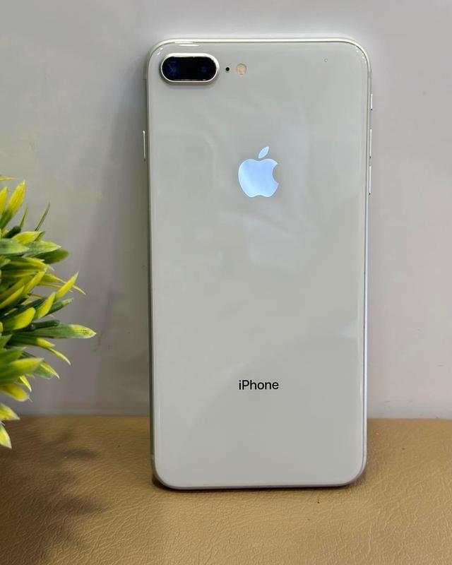 ไอโฟน 8 plus สีขาวสภาพดี