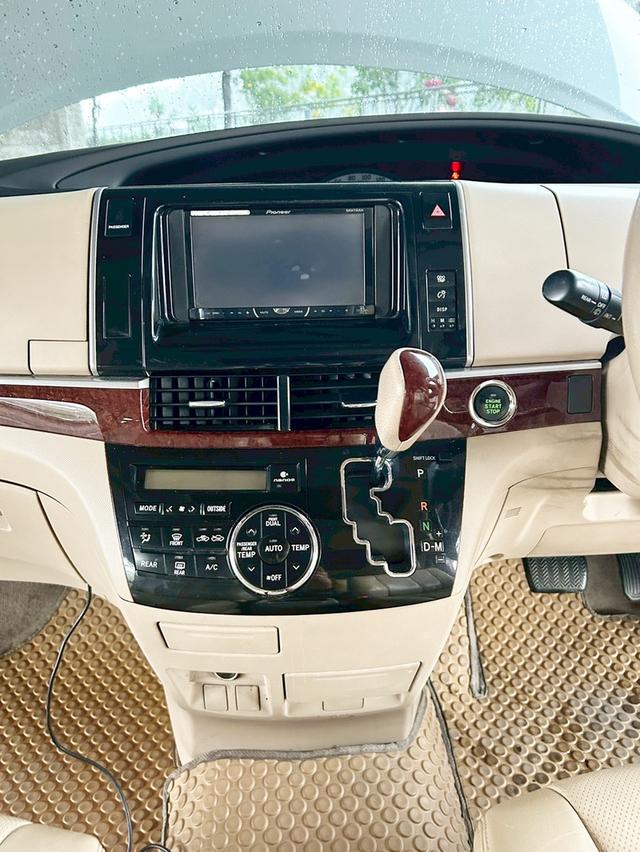 Toyota Estima 2.4 AT ปี 2013 รูปที่ 12