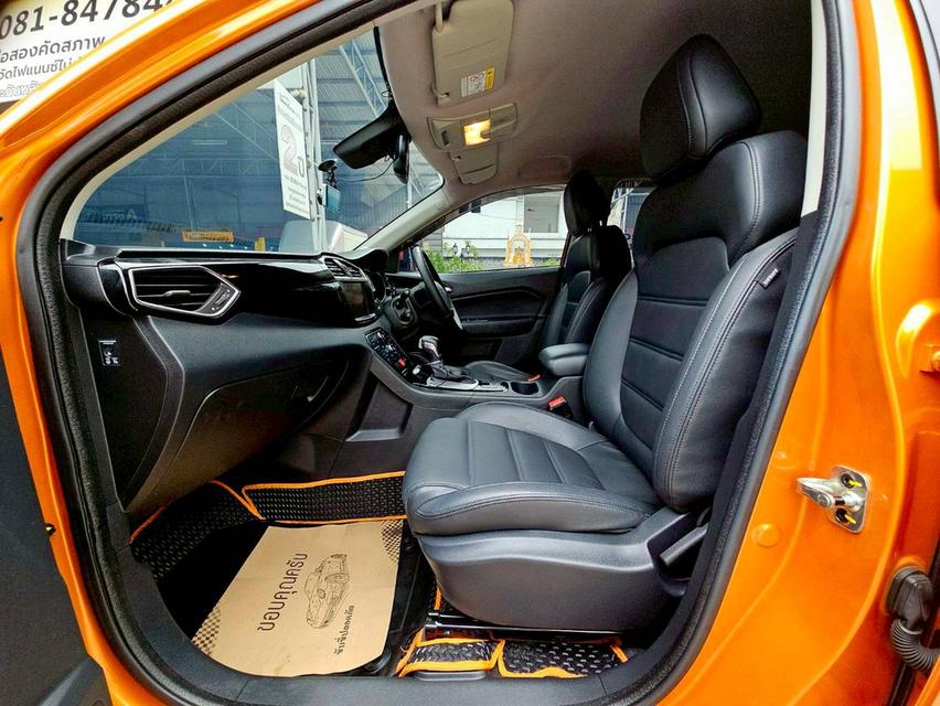 รหัสรถ SEZ5900 MG GS 2.0 TD 2WD (Black Top)เกียร์ ออโต้  เบนซิน สี ส้ม ดำ ปี 2016 ไมล์น้อย 11