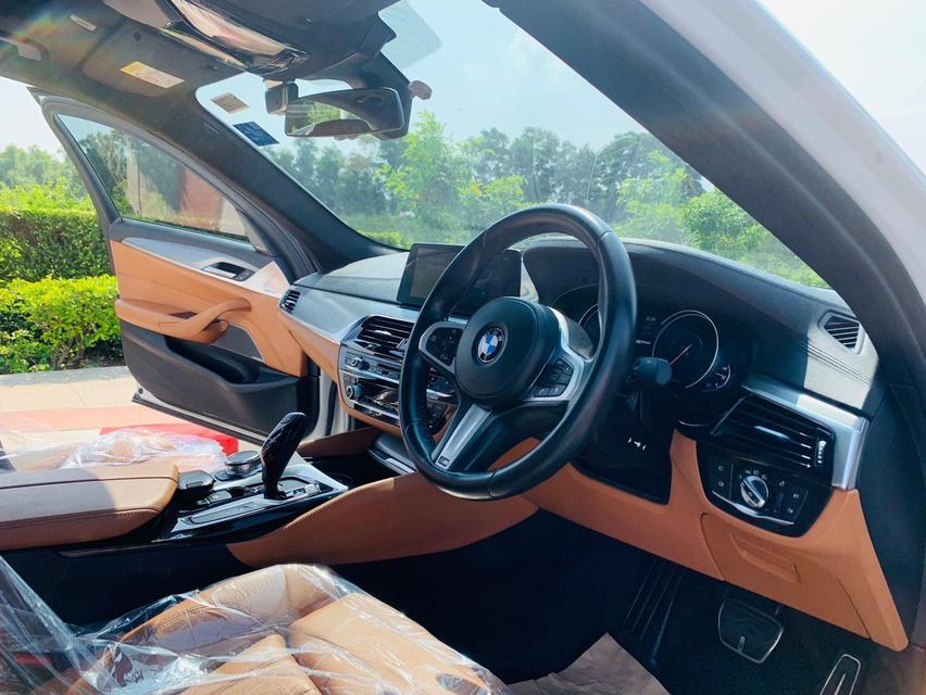 BMW 530e M-Sport Package ปี 2019 5