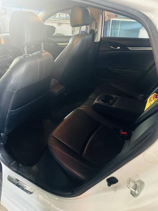 ขายด่วน!! Honda Civic 1.5 TURBO ไมล์ 37,000 กม.. 8