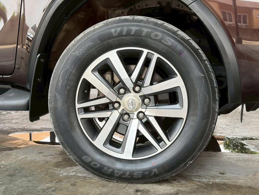 ปี 2017 TOYOTA FORTUNER, 2.4 V คู่มือBookserviceครบรับประกันตัวถังเดิม 100% รูปที่ 13