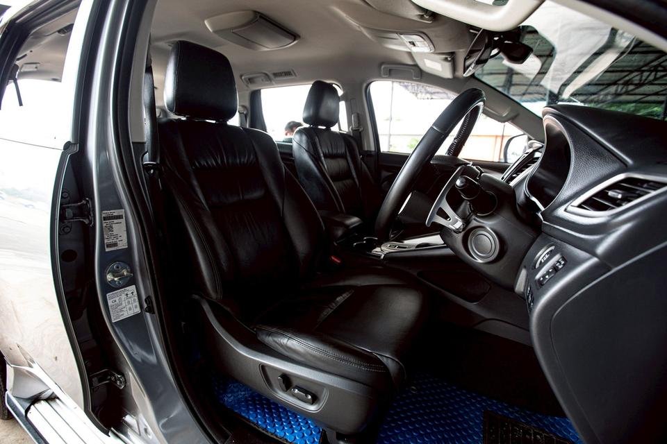 MITSUBISHI PAJERO SPORT 2.4 GT Premium ปี 2019 สีเทา มือเดียวป้ายแดง 12