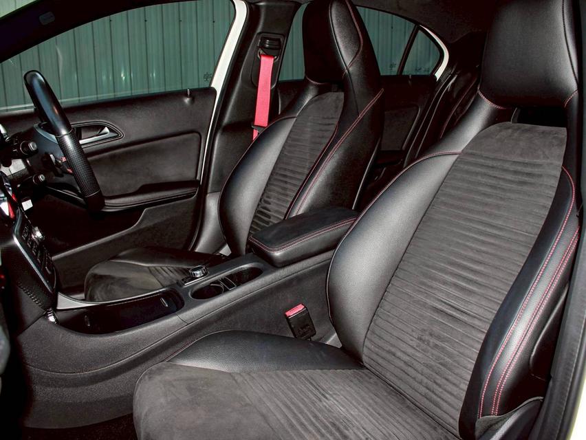 Benz A250 AMG Sport 2.0W176 Sport Hatchback ปี 2013 โฉม ปี 12-19 13