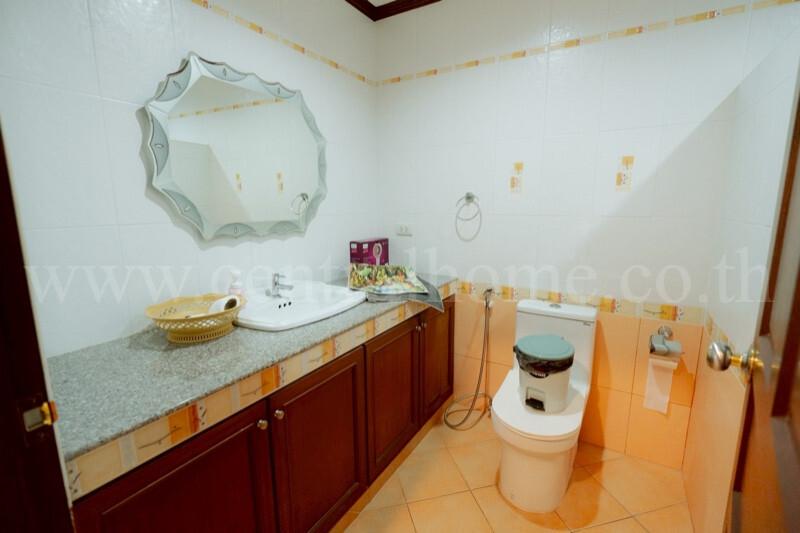 บ้านพักตากอากาศ 2 หลัง พร้อมที่ดิน 2 ไร่ บางละมุง - ชลบุรี 5