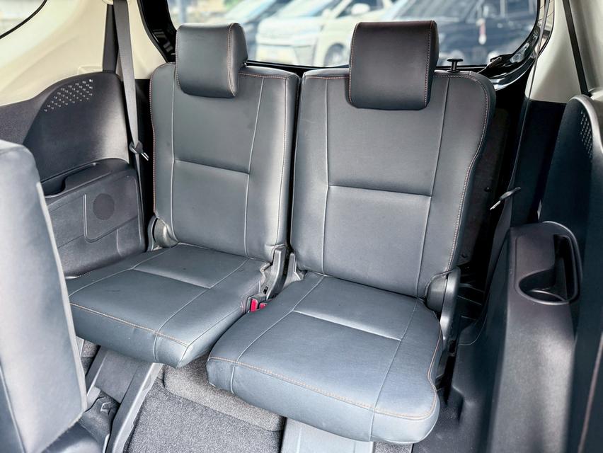 Toyoya Sienta 1.5V ปี20 16
