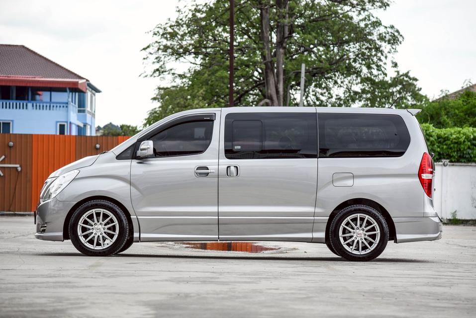 รหัสรถ CBL2738 HYUNDAI H-1 2.5 Deluxe AT 2017 6