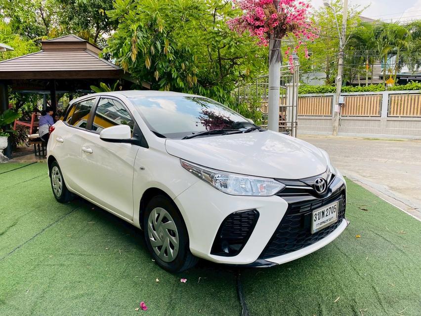 #Toyota Yaris 1.2 Entry 2022