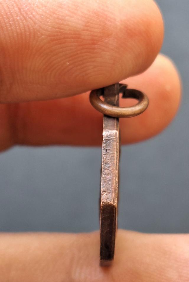 หลวงพ่ออี๋ วัดสัตหีบ รูปที่ 3