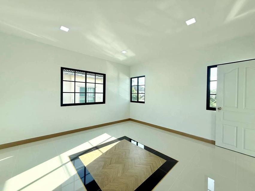 บ้านเดี่ยว 5 ห้องนอน 12